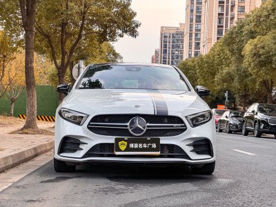 2020年12月 奔馳 奔馳A級(jí)AMG AMG A 35 4MATIC圖片