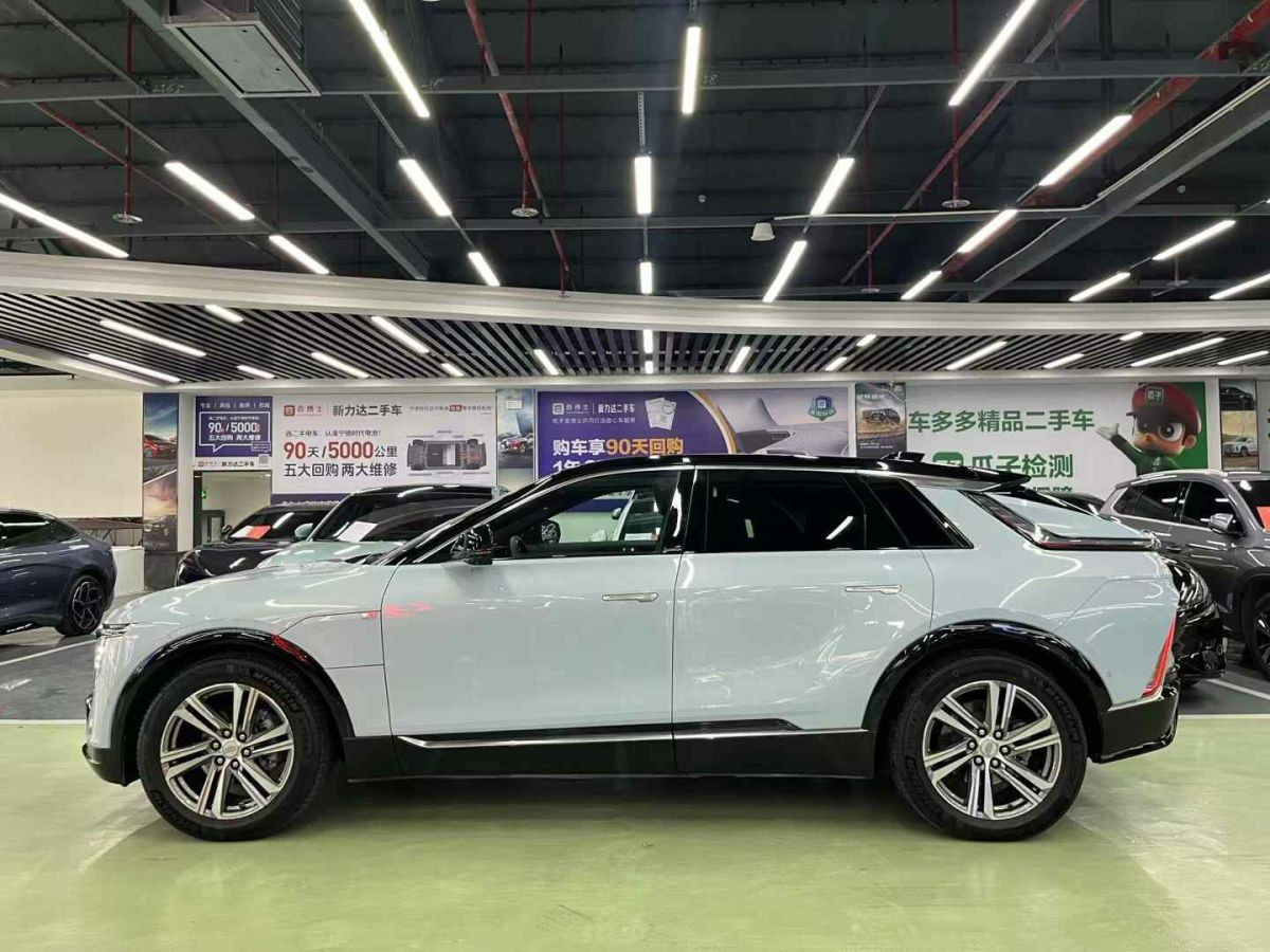 凱迪拉克 XT4  2023款 28T 兩驅(qū)豪華型圖片