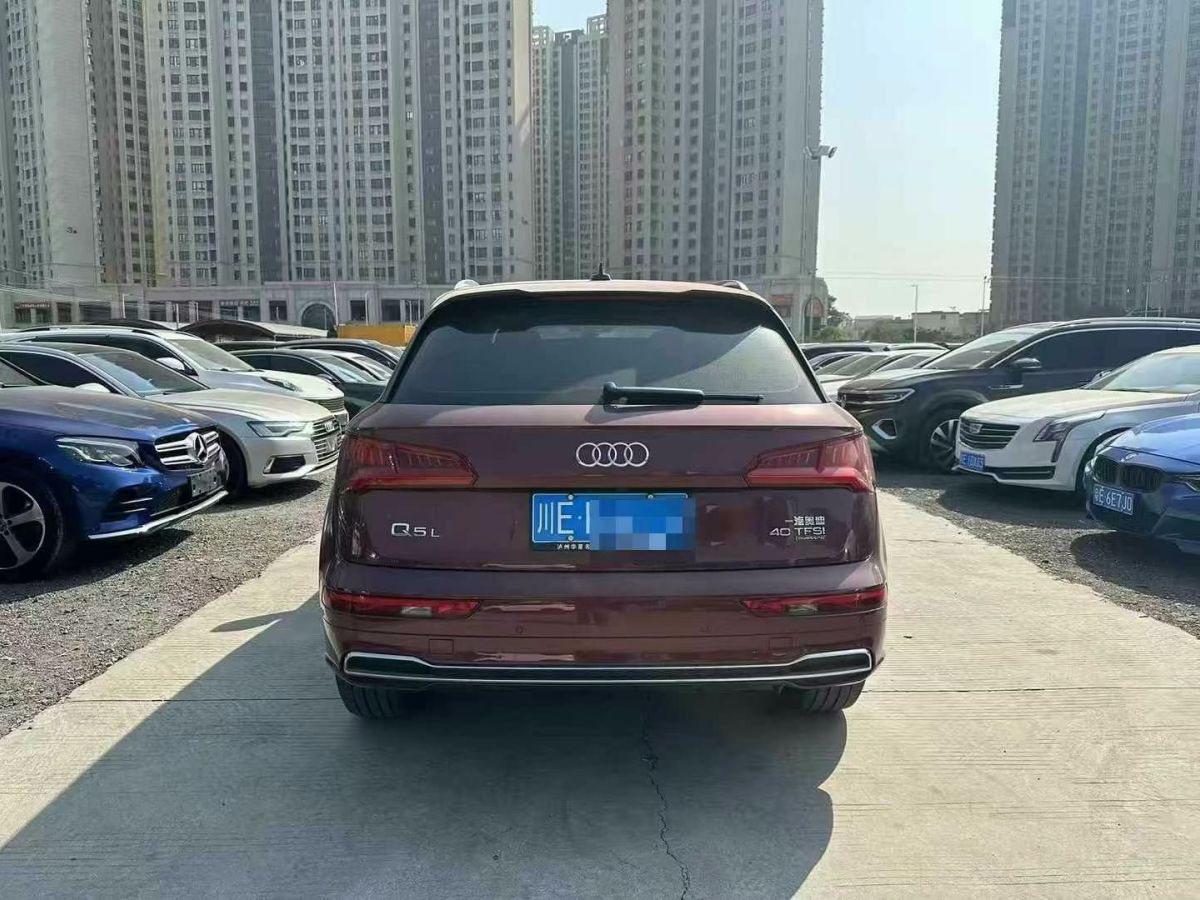 奧迪 奧迪Q3  2019款  35 TFSI 時尚動感型圖片