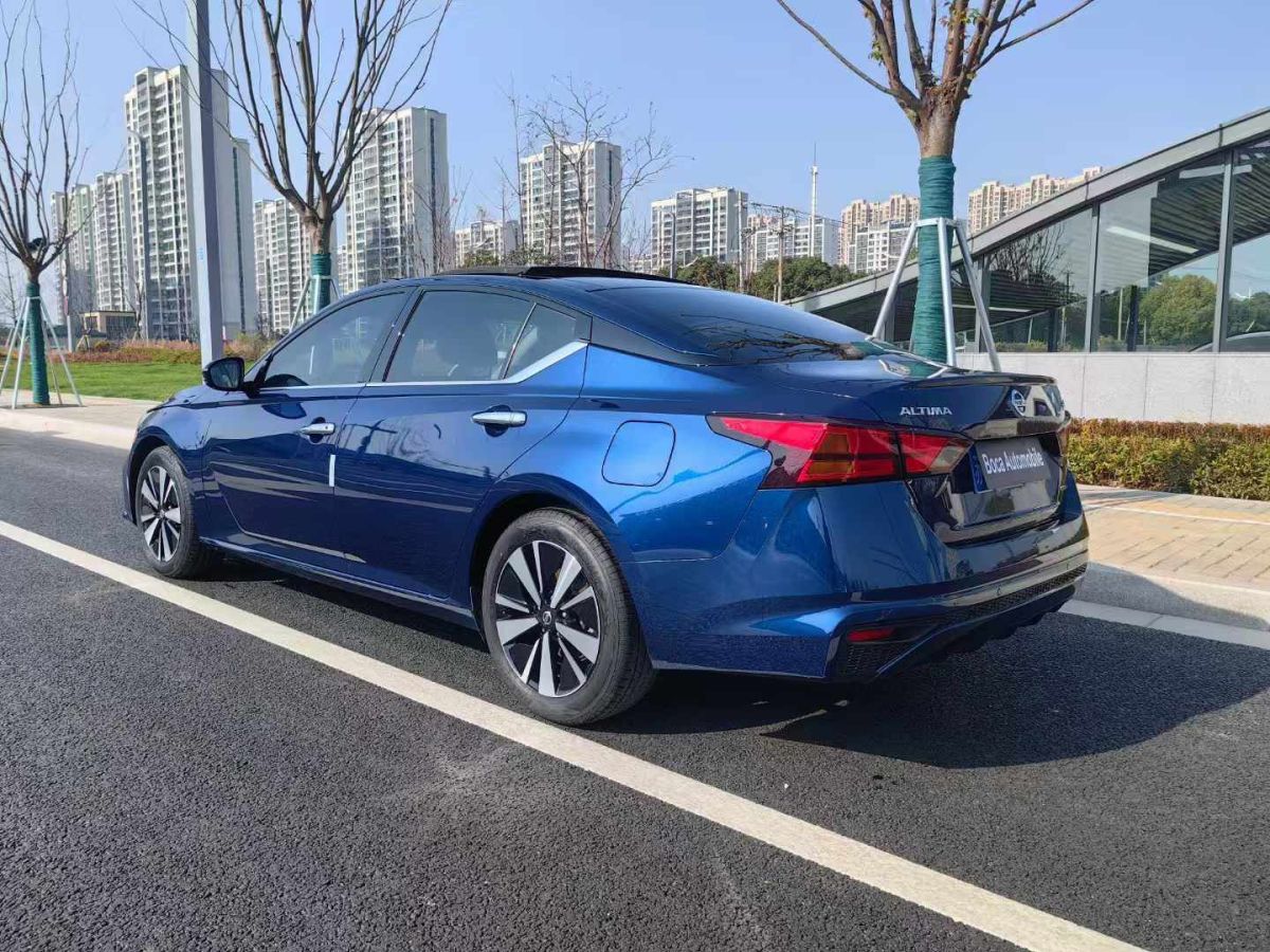 日產(chǎn) 天籟  2022款 2.0L XE 純享版圖片