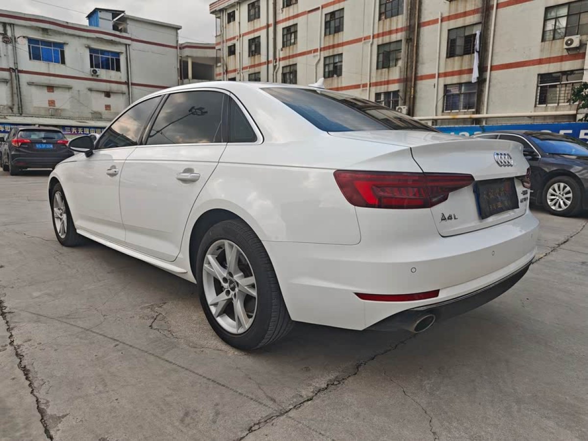 奧迪 奧迪A4L  2018款 30周年年型 40 TFSI 進取型圖片