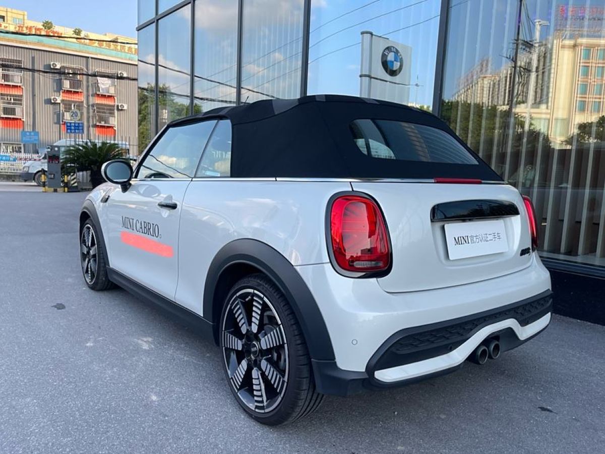 MINI MINI  2023款 改款 2.0T COOPER S CABRIO 藝術(shù)家圖片