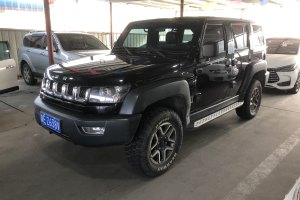 BJ40 北京 40L 2.3T 自动四驱环塔冠军版