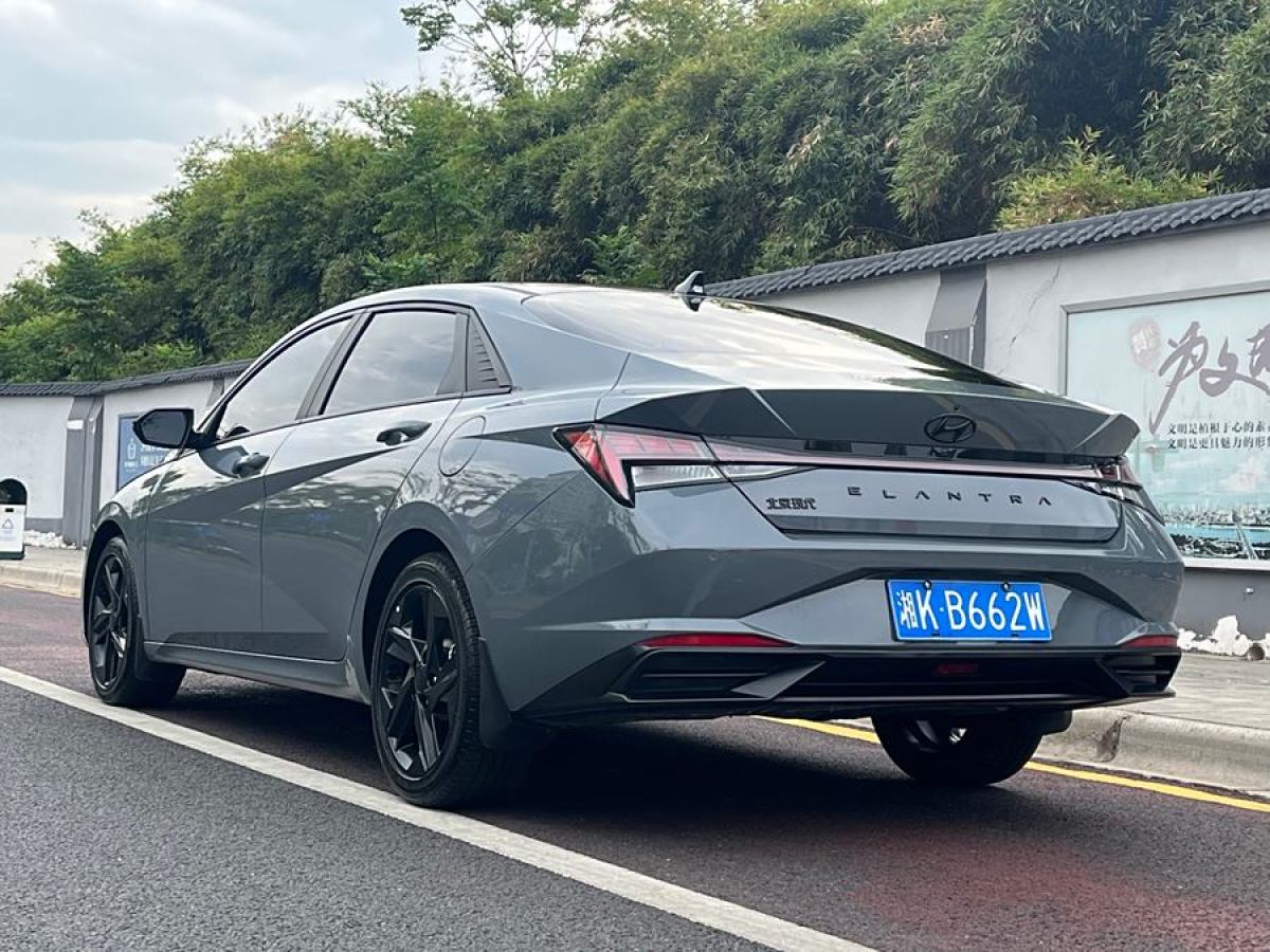 現(xiàn)代 伊蘭特  2022款 1.5L CVT LUX尊貴版圖片