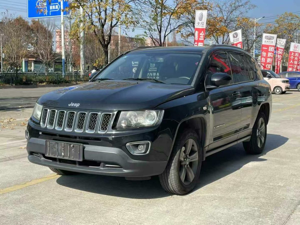 Jeep 指南者  2014款 2.0L 兩驅(qū)豪華版圖片