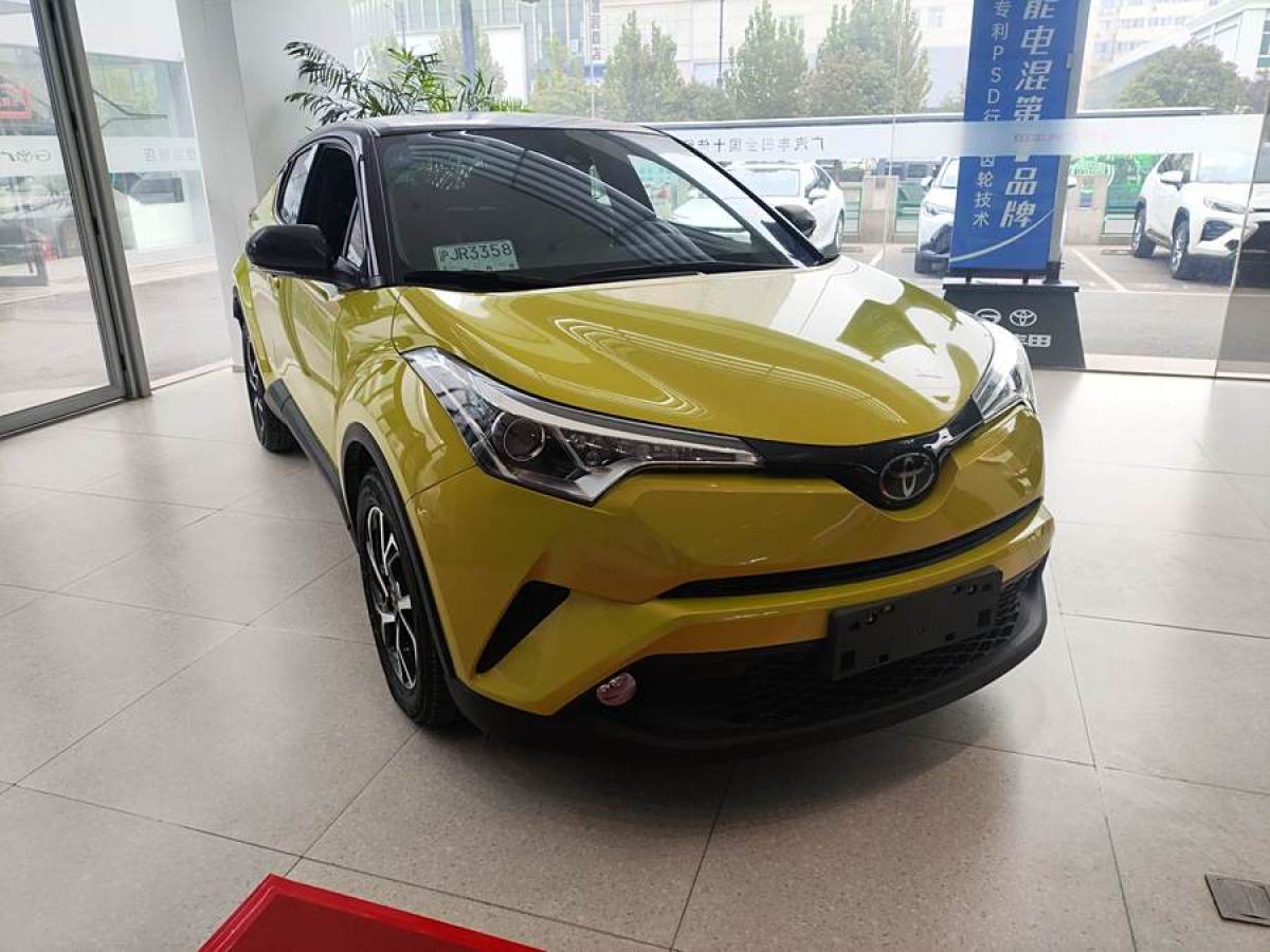 豐田 C-HR  2018款 2.0L 領(lǐng)先版 國(guó)VI圖片