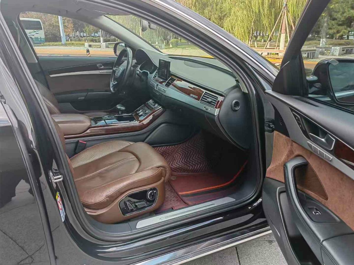 奧迪 奧迪A8  2012款 A8L 45 TFSI quattro豪華型圖片