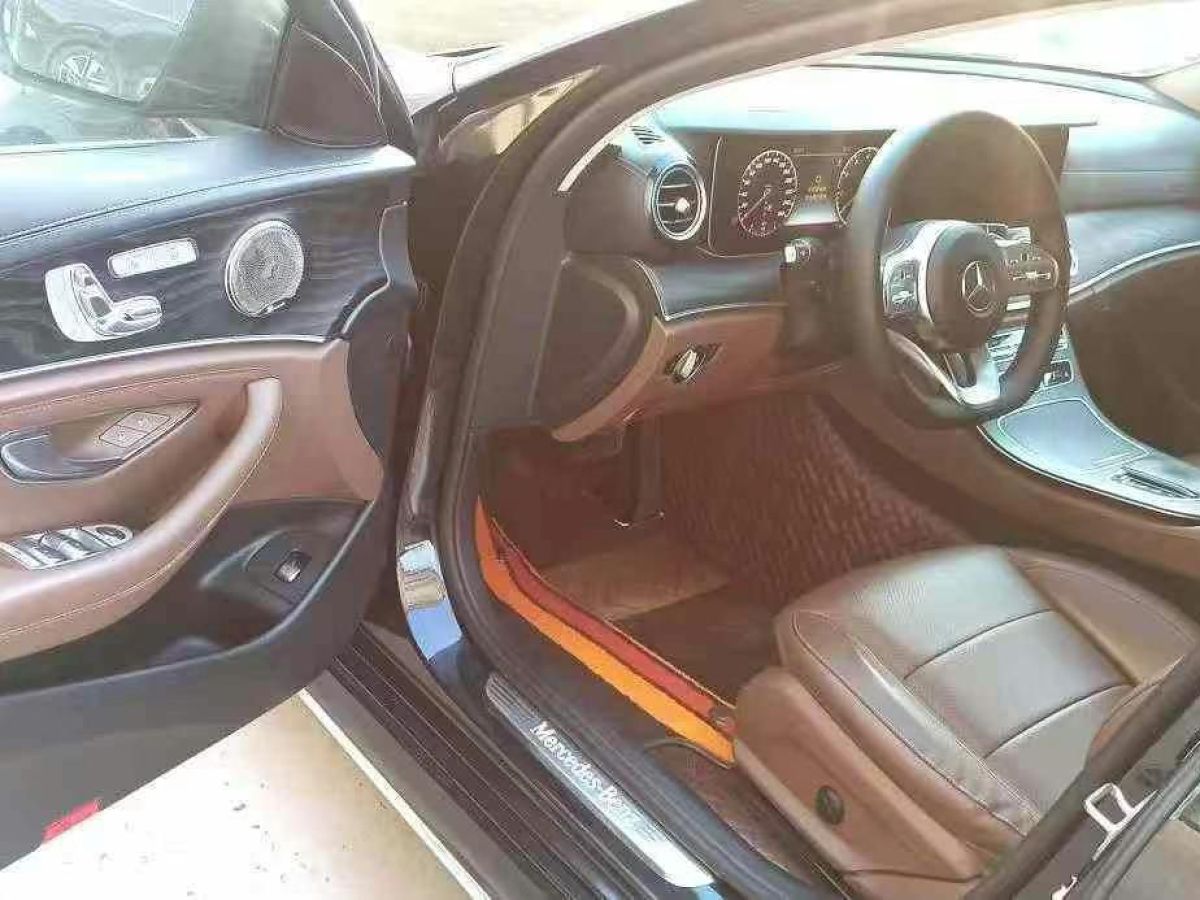 奔馳 奔馳E級  2020款 E 300 L 豪華型圖片