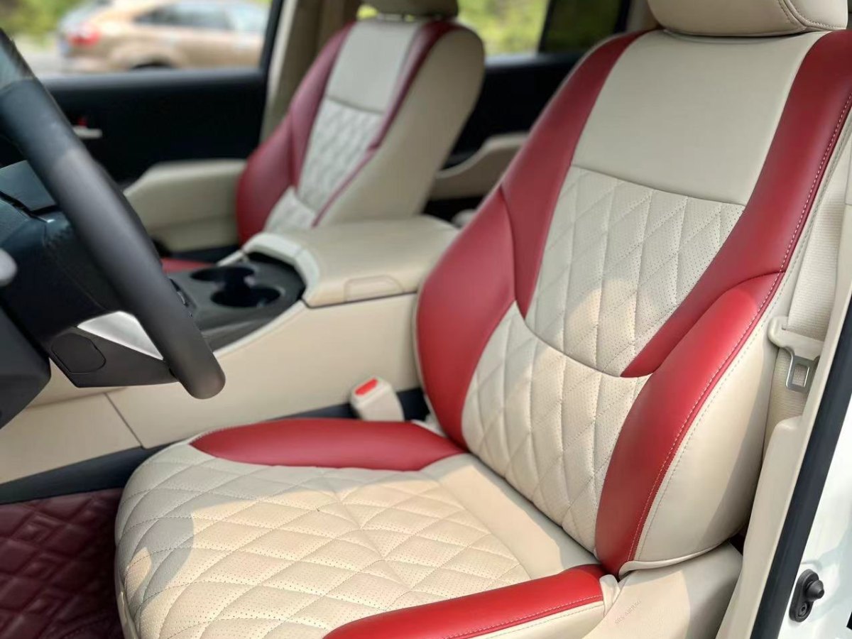 豐田 蘭德酷路澤  2018款 5.7L VX-R 12氣 底升(中東版)圖片