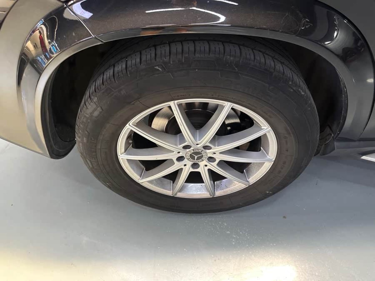 奔馳 奔馳GLE  2024款 改款 GLE 350 4MATIC 時尚型圖片