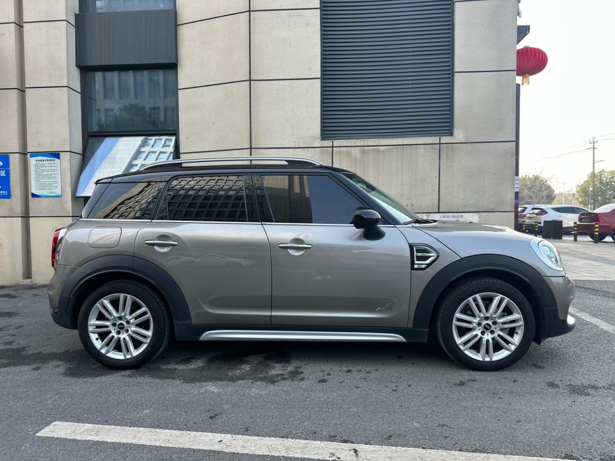 MINI COUNTRYMAN  2017款 1.5T COOPER ALL4 旅行家图片