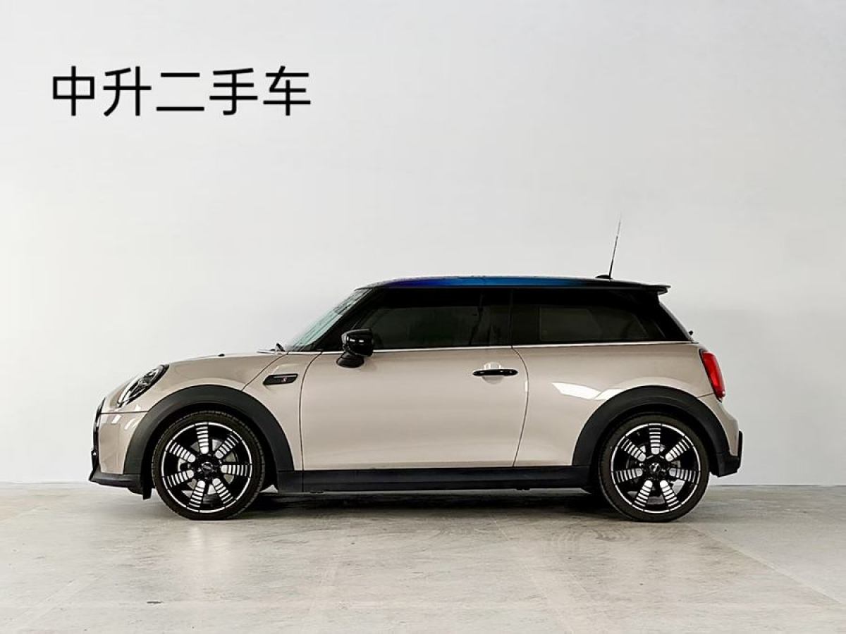 MINI MINI  2022款 改款 2.0T COOPER S 藝術(shù)家圖片