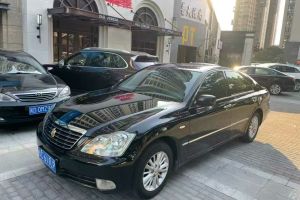 皇冠 豐田 2.5L Royal 導(dǎo)航版