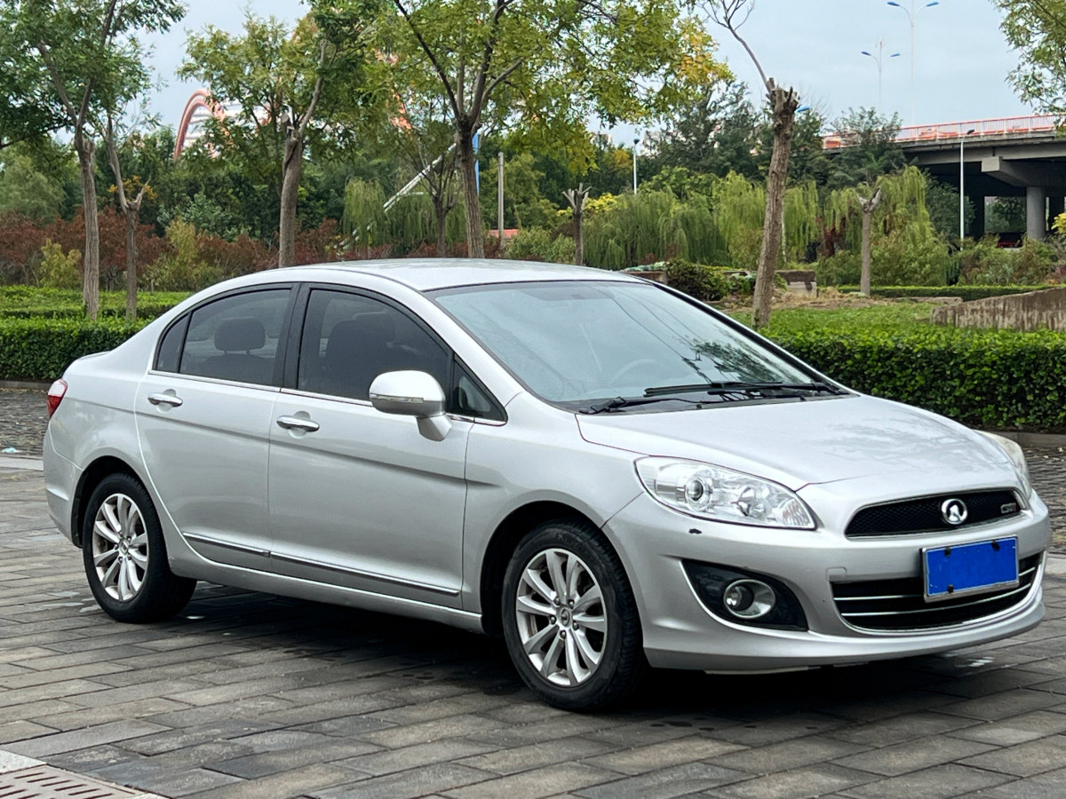 長(zhǎng)城 C50  2012款 1.5T 手動(dòng)時(shí)尚型圖片