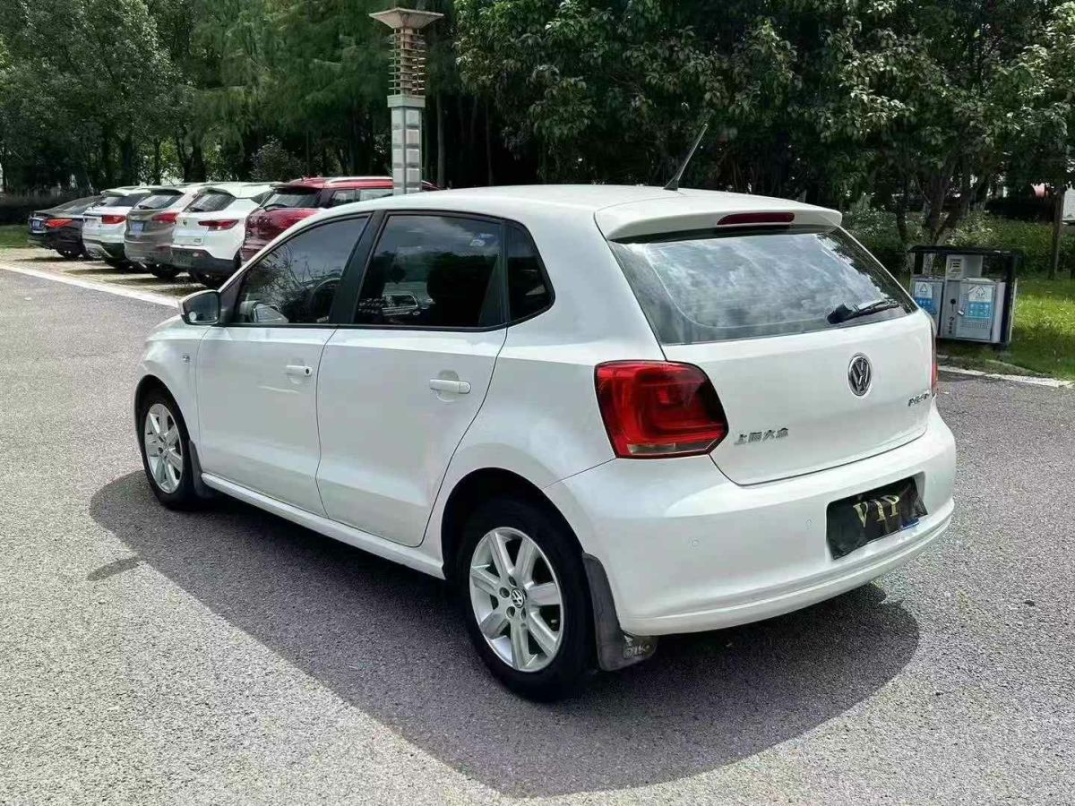 大眾 朗逸  2013款 1.4TSI DSG豪華導(dǎo)航版圖片