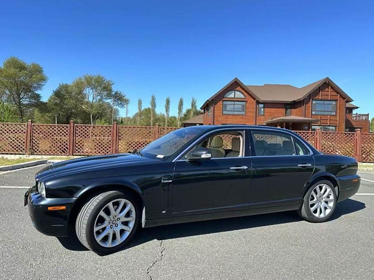 捷豹 XJ  2007款 XJ6L 3.0皇家加長版圖片