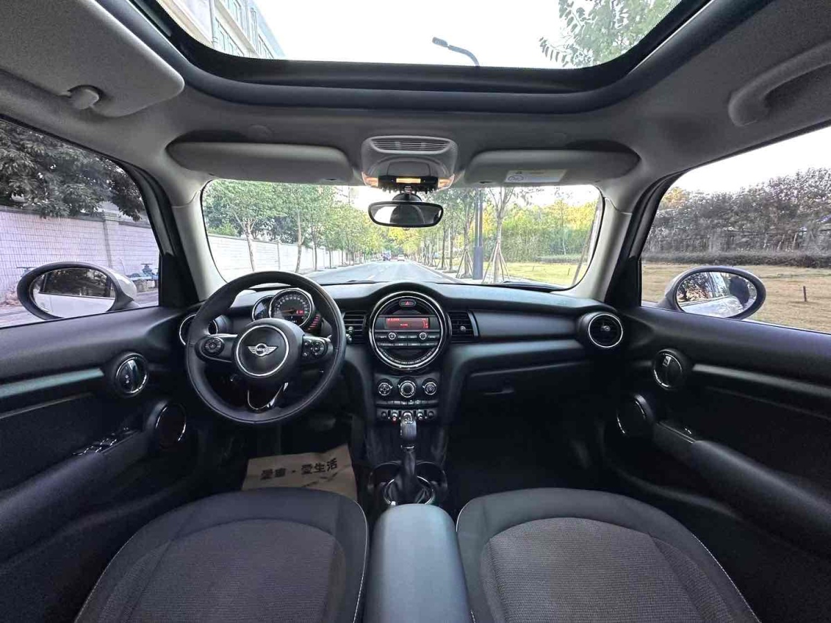 MINI MINI  2016款 1.2T ONE 先鋒派 五門版圖片