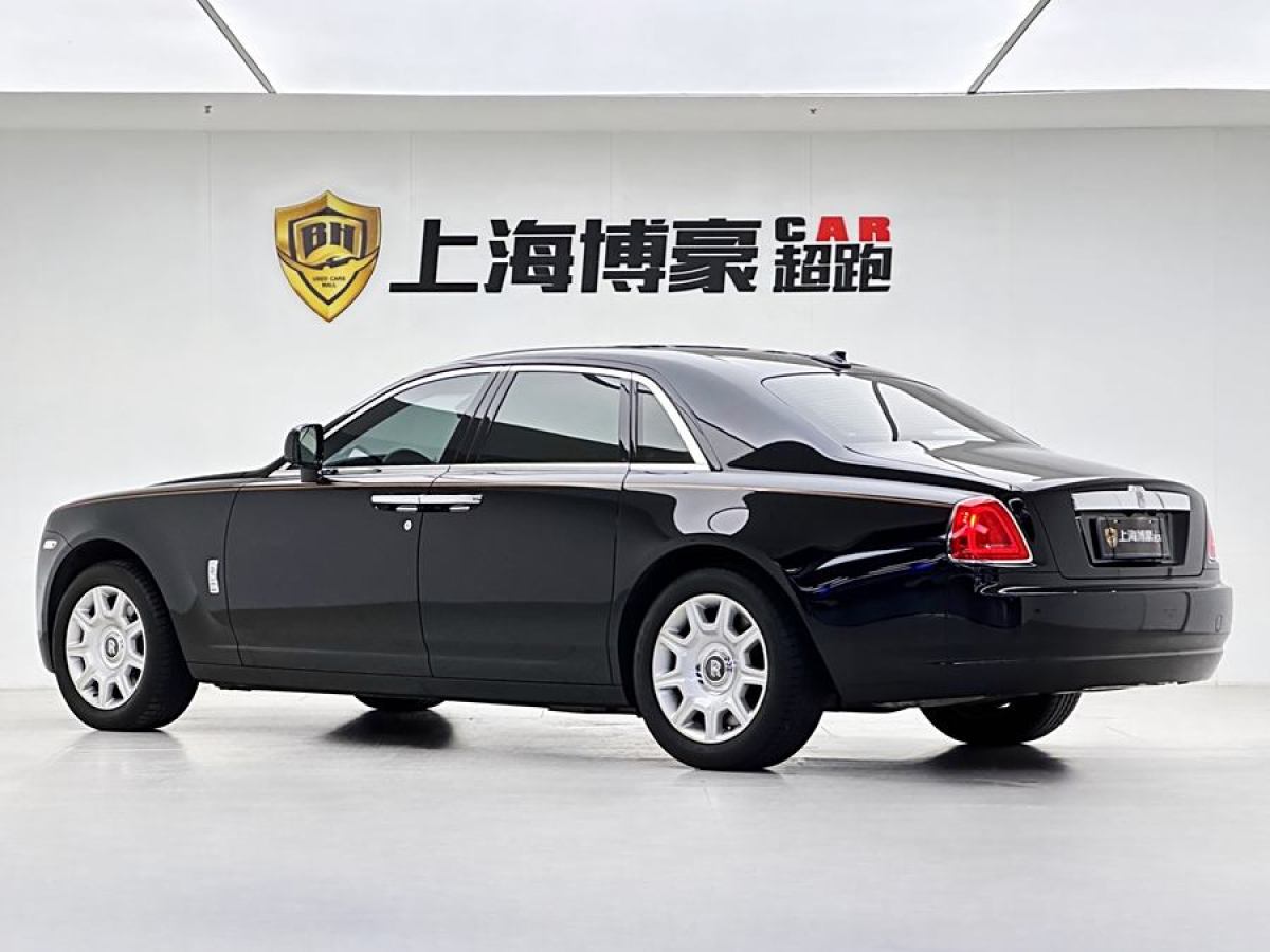 勞斯萊斯 古思特  2010款 6.6T 標(biāo)準(zhǔn)版圖片