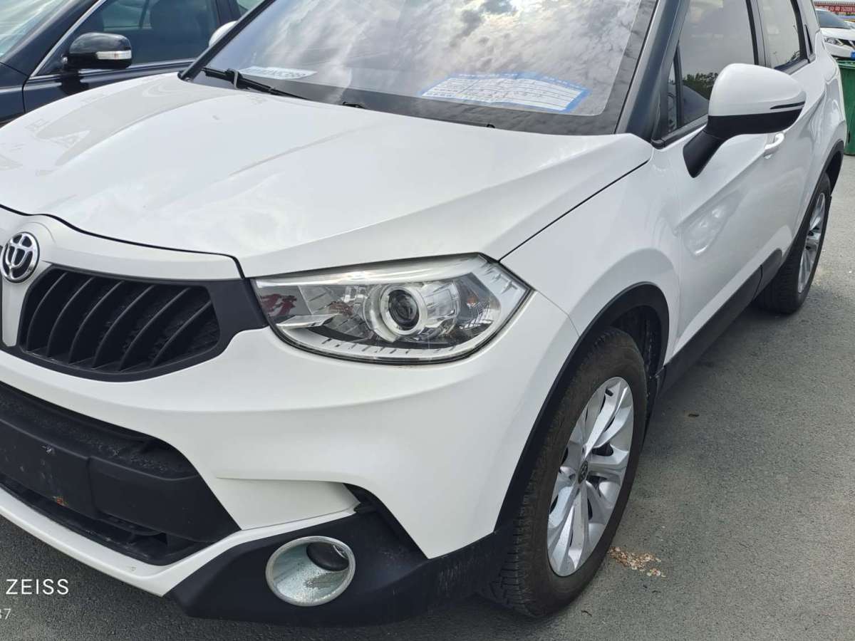 中華 V3  2015款 1.5L 手動(dòng)基本型圖片