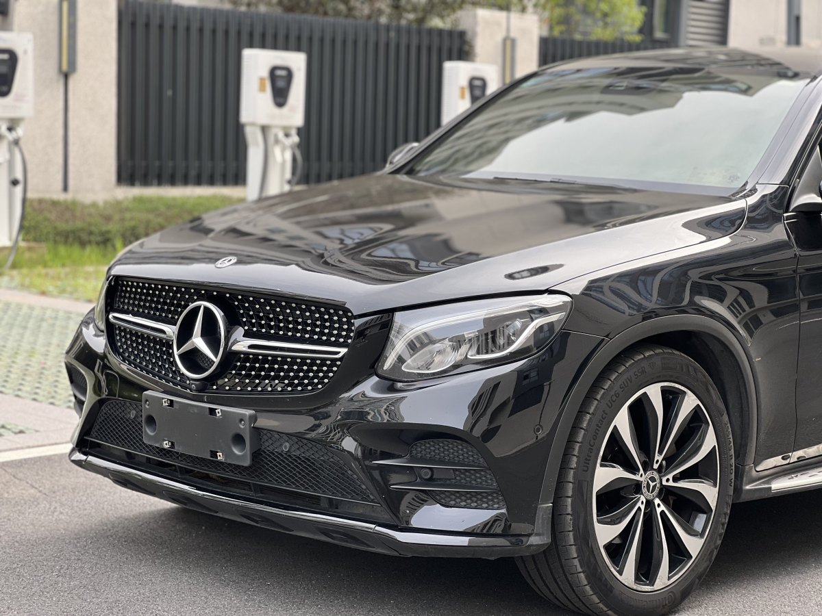 奔馳 奔馳GLC  2021款 GLC 260 4MATIC 轎跑SUV圖片