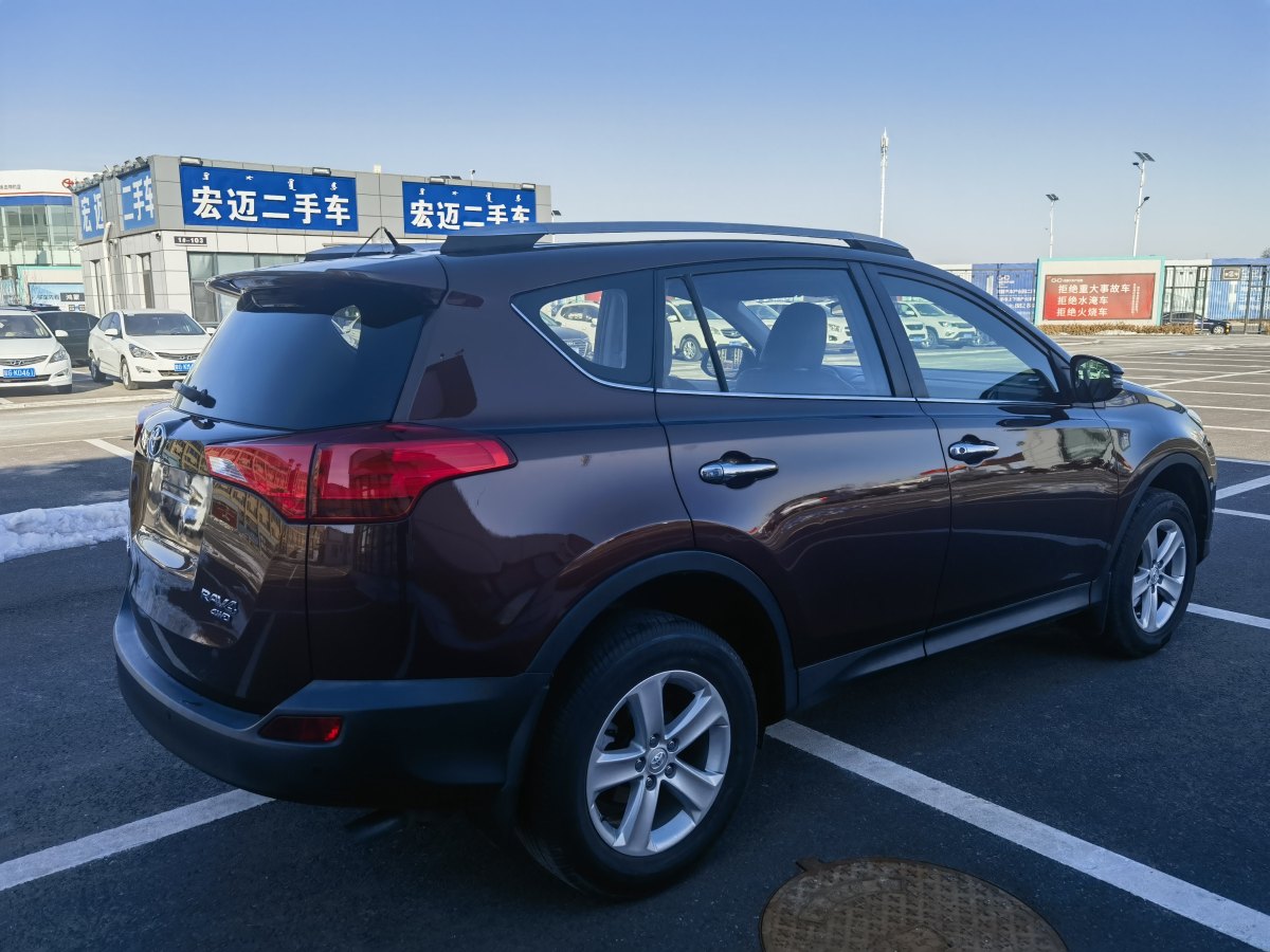 豐田 RAV4  2016款 榮放 2.0L CVT四驅(qū)新銳版圖片