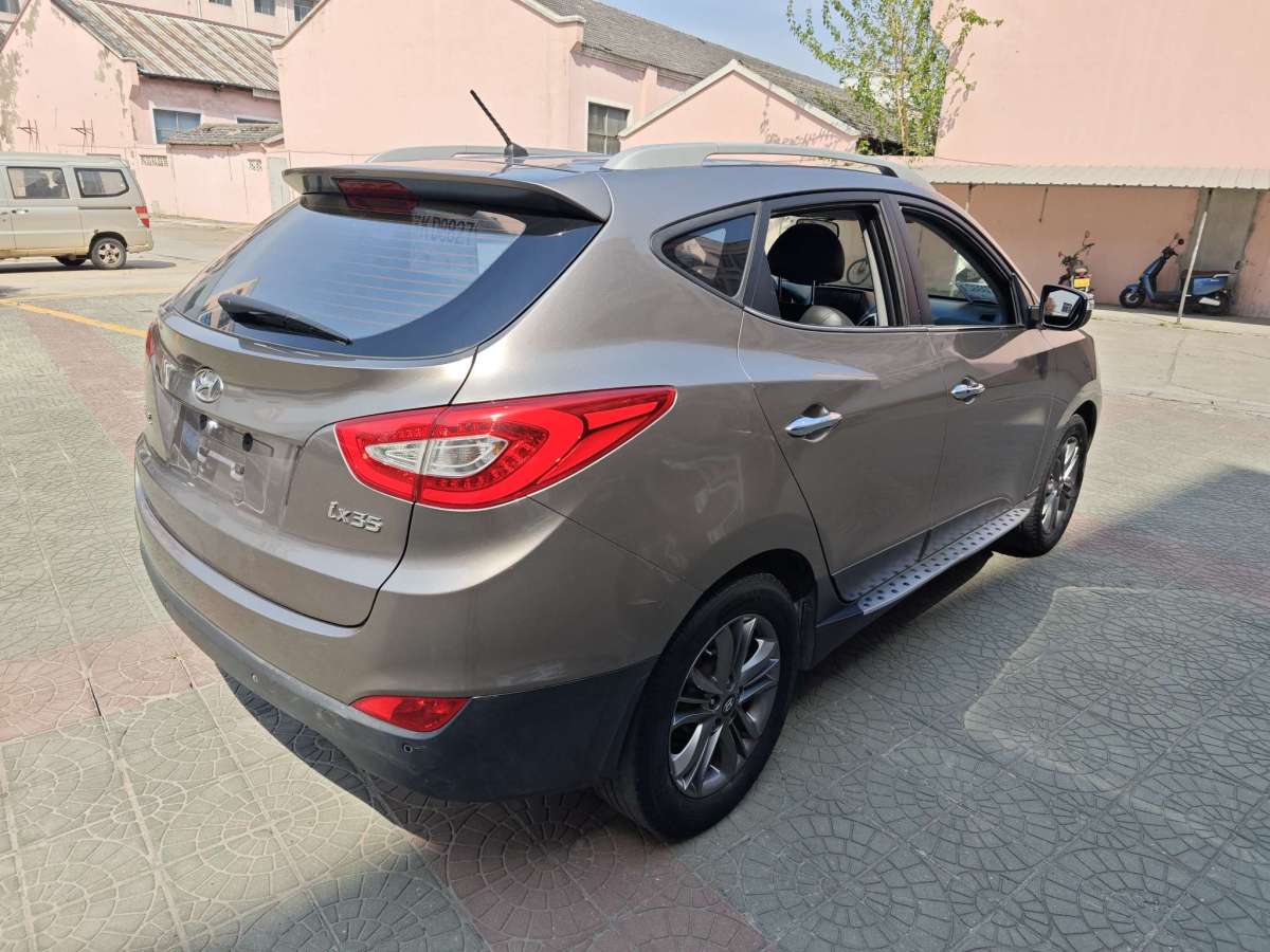 現(xiàn)代 ix35  2015款 2.0L 自動(dòng)兩驅(qū)智能型 國(guó)IV圖片