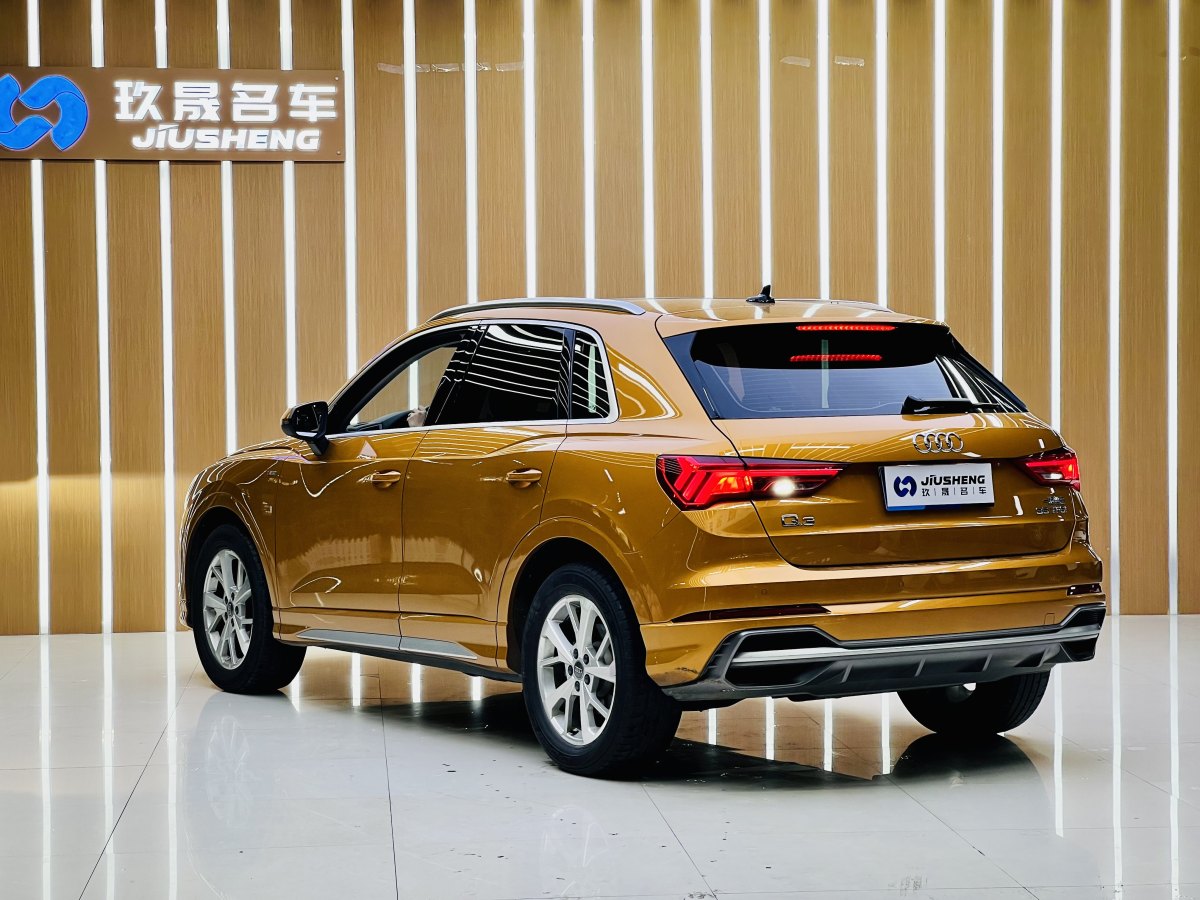 奧迪 奧迪Q3  2024款 35 TFSI 進(jìn)取動感型圖片