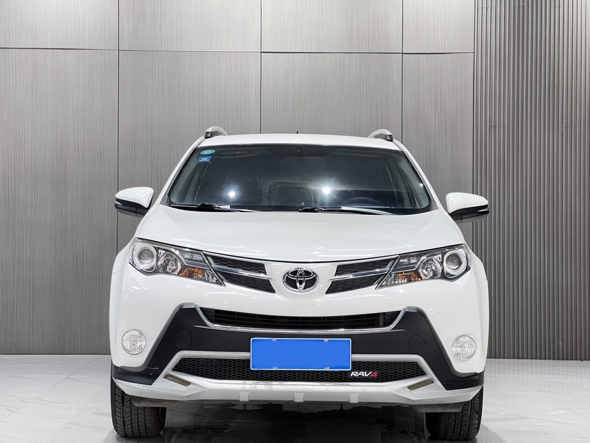 豐田 RAV4  2018款 榮放 2.0L CVT兩驅(qū)都市版圖片