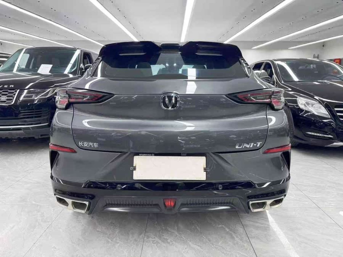 長(zhǎng)安 UNI-T  2023款 第二代 1.5T 尊享型圖片