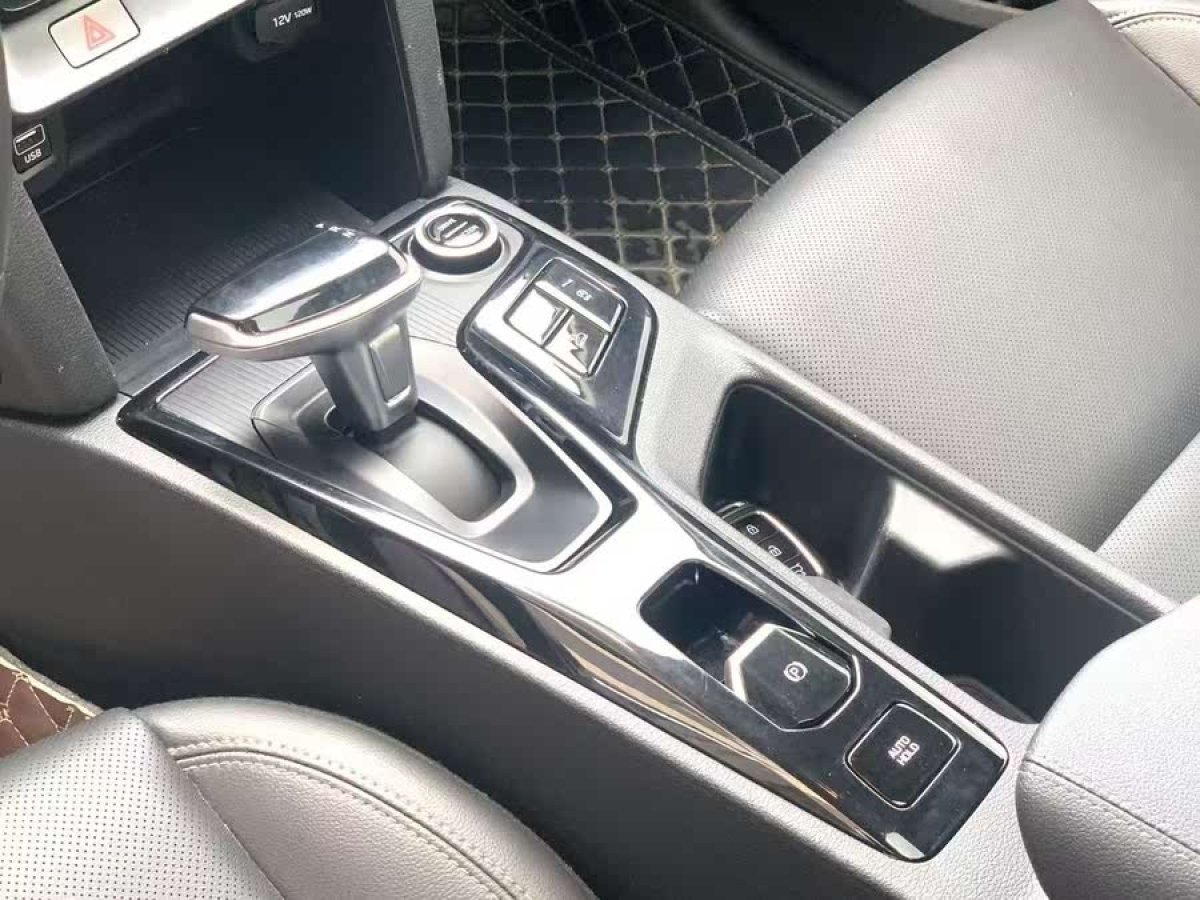 現(xiàn)代 ix35  2021款 2.0L 自動兩驅(qū)領(lǐng)先版GLS圖片