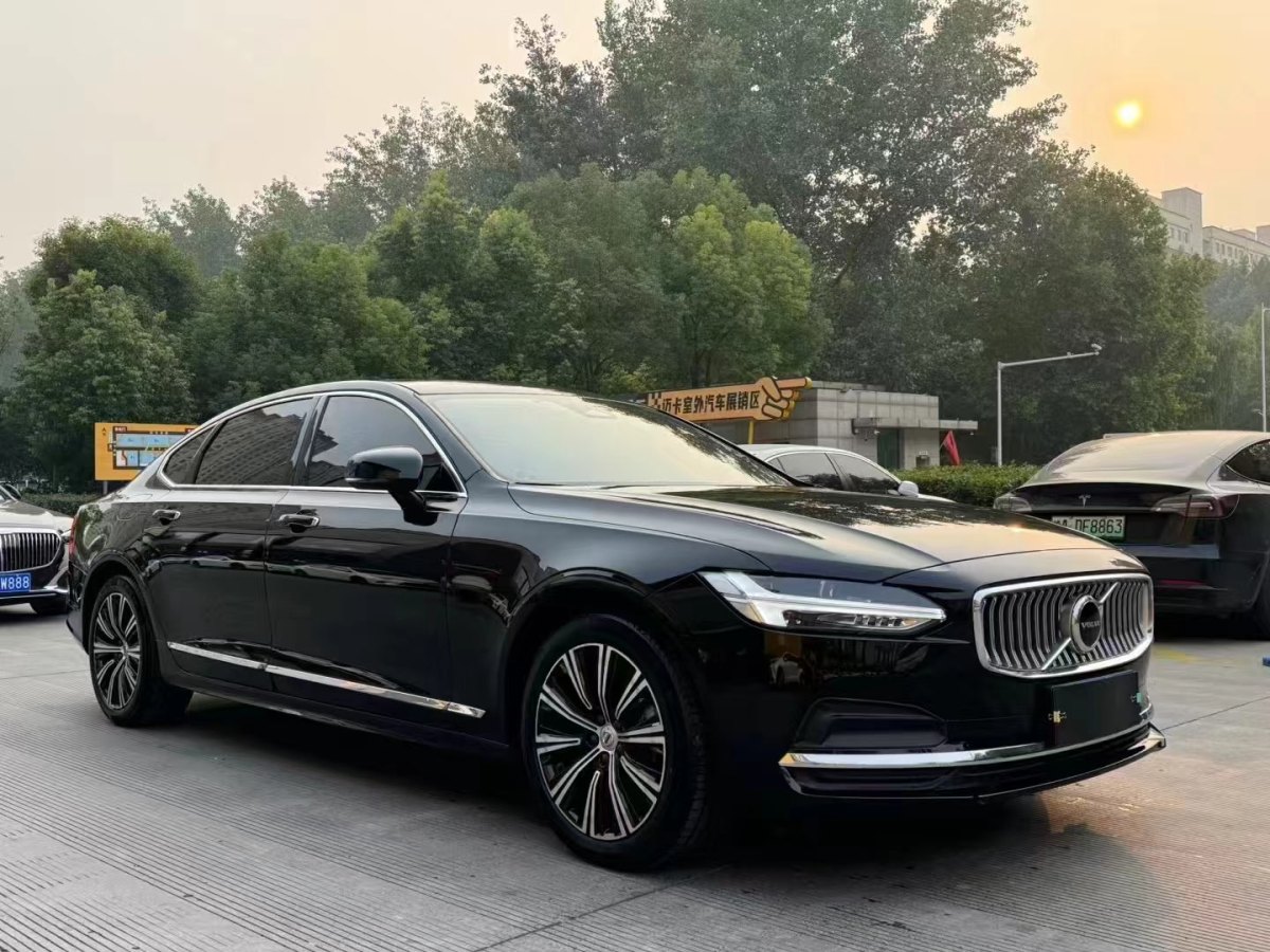 沃尔沃 S90  2022款 B5 智逸豪华版图片