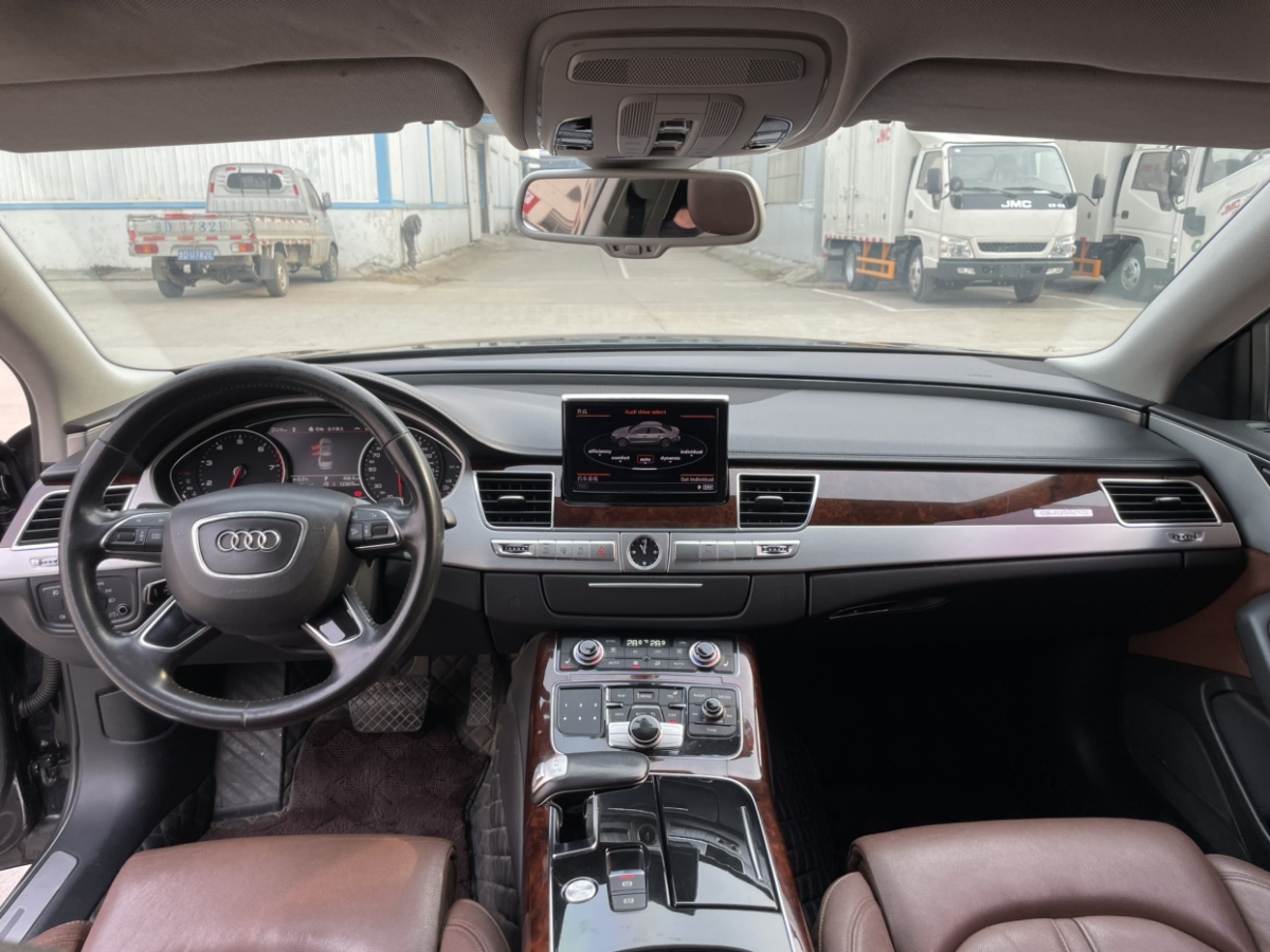 奧迪 奧迪A8  2012款 A8L 45 TFSI quattro舒適型圖片