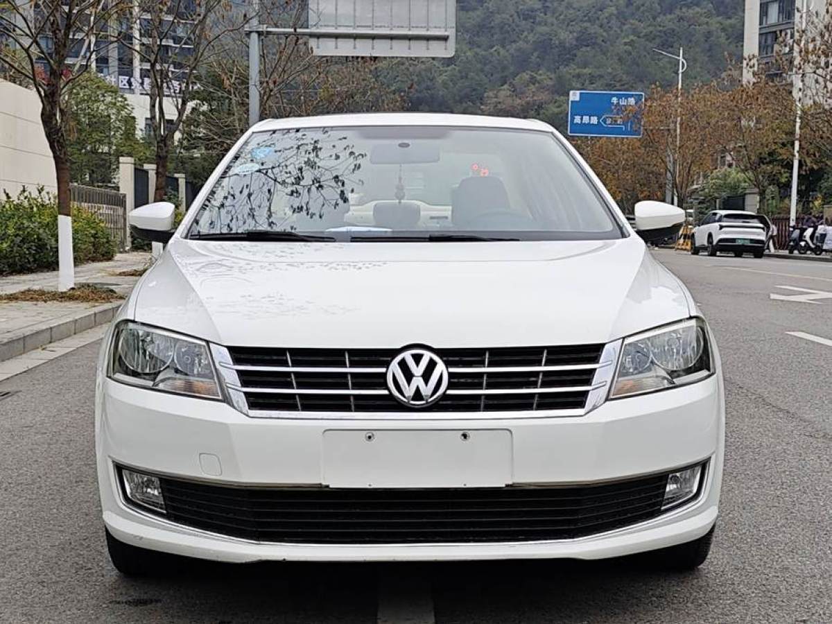 大眾 朗逸  2013款 1.4TSI DSG豪華導(dǎo)航版圖片