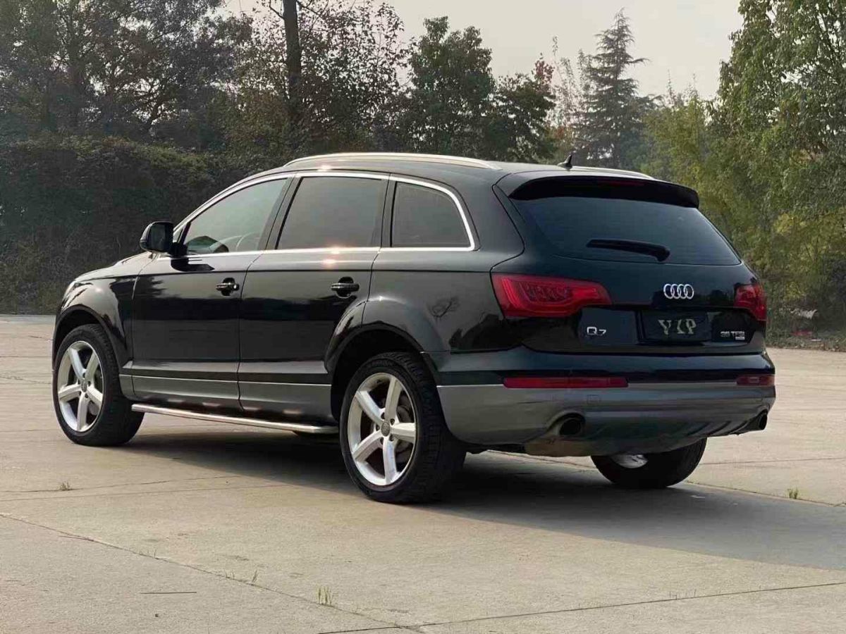 奧迪 奧迪Q7  2015款 Q7 40TFSI quattro 典藏型圖片