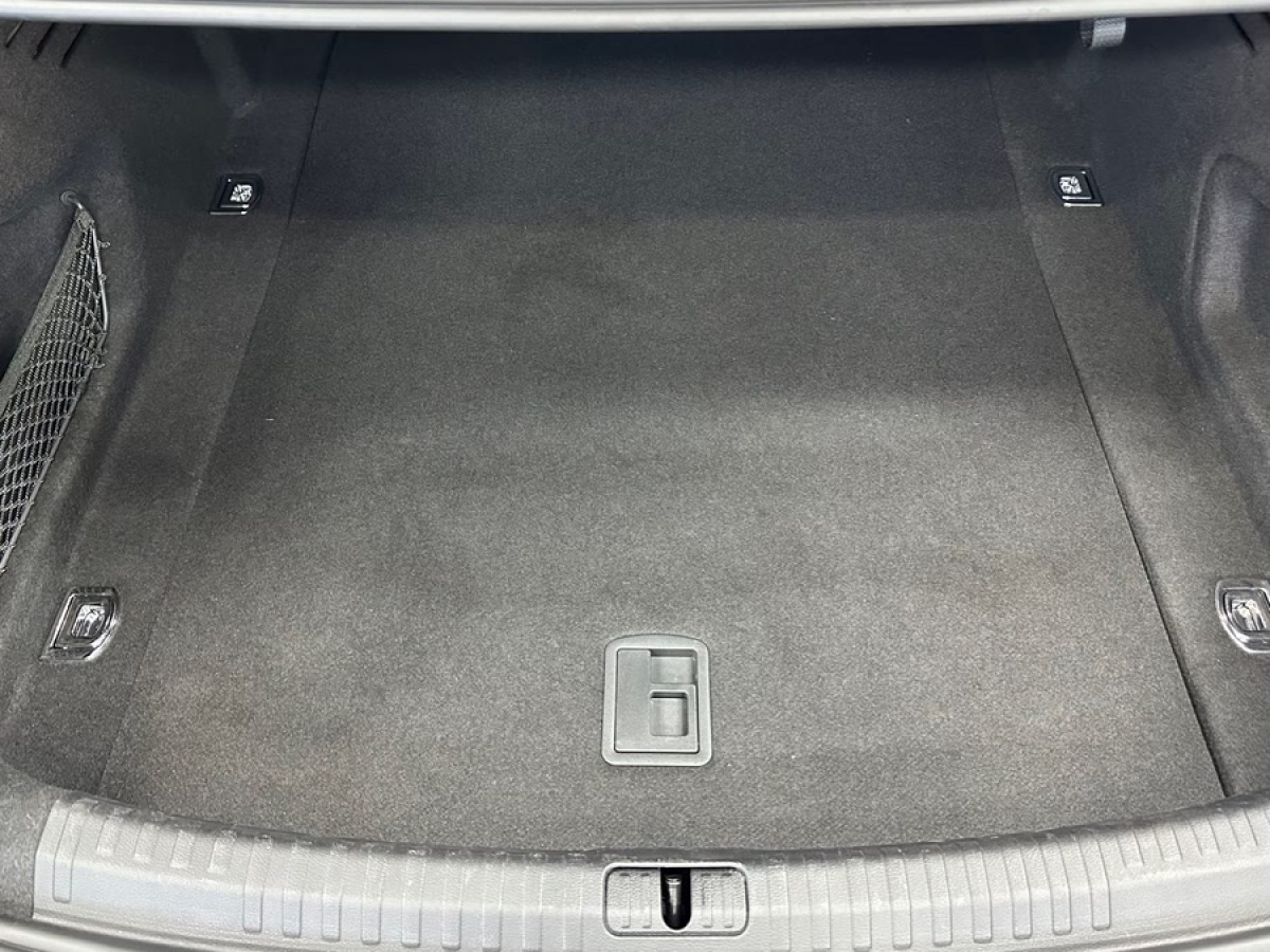 奧迪 奧迪A6L  2024款 40 TFSI 豪華動感型圖片