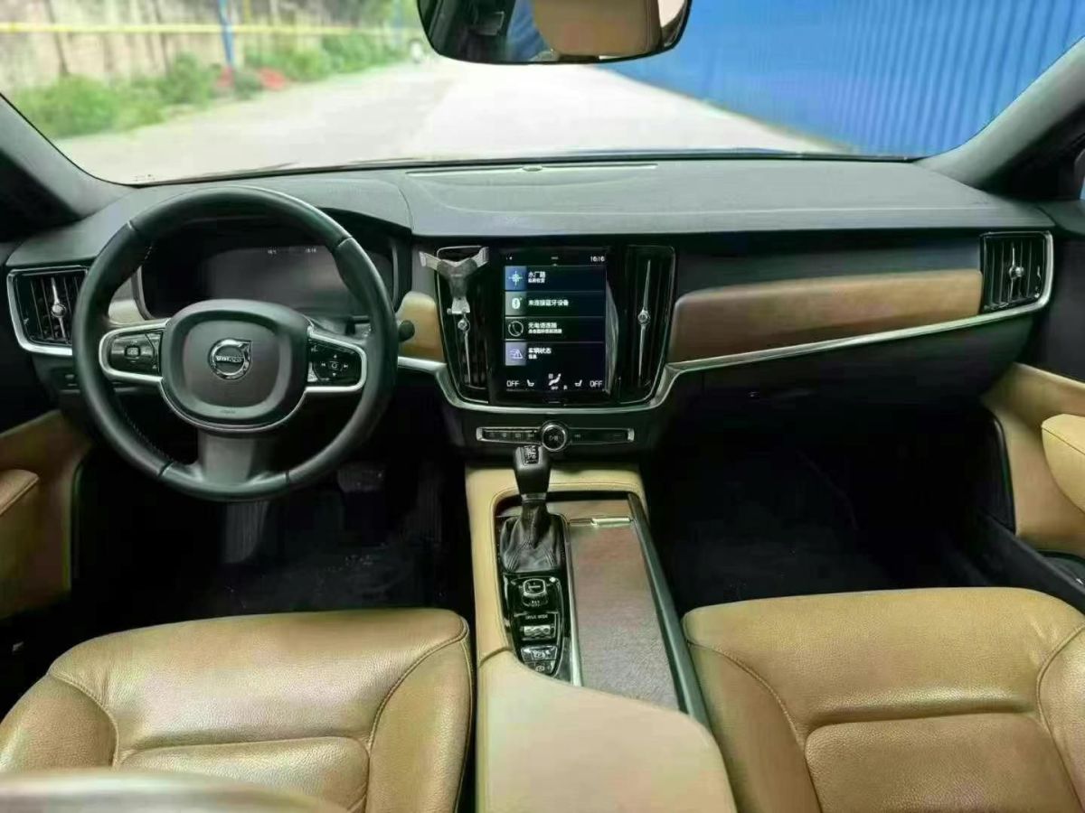 沃爾沃 S90  2017款 T4 智遠(yuǎn)版圖片