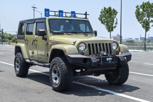 牧馬人 Jeep 3.6L Sahara 四門版