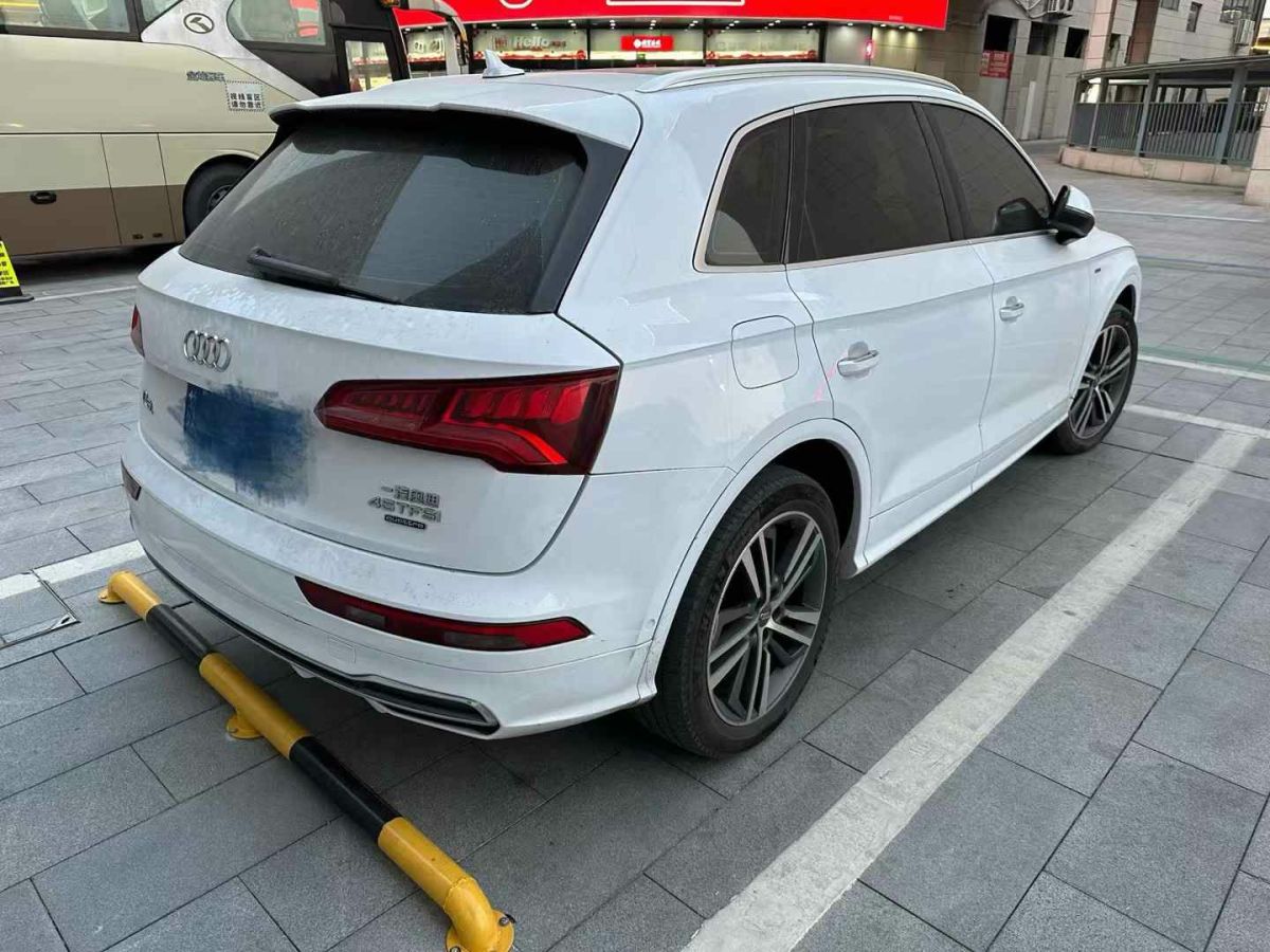 奧迪 奧迪Q5  2018款 典藏版 40 TFSI 技術(shù)型圖片