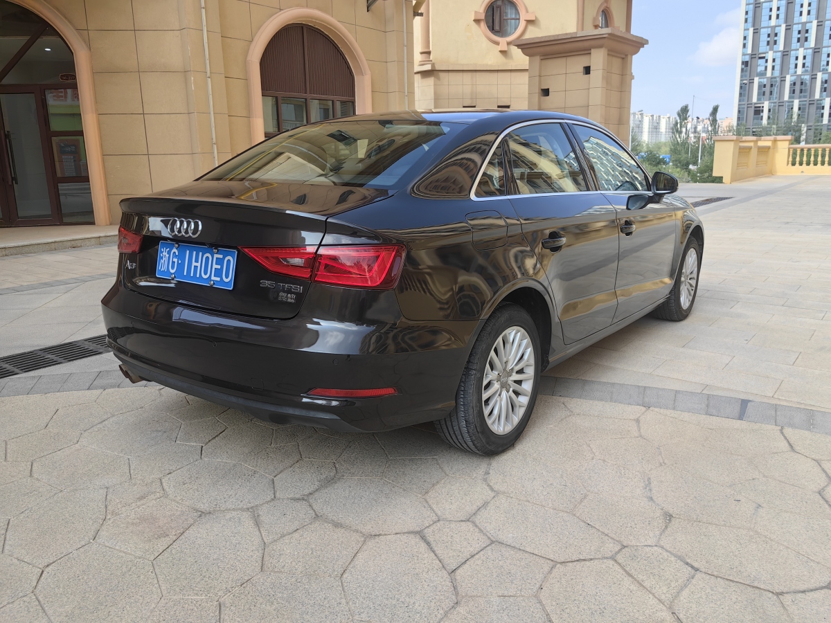 奧迪 奧迪A3  2014款 Sportback 35 TFSI 自動(dòng)進(jìn)取型圖片