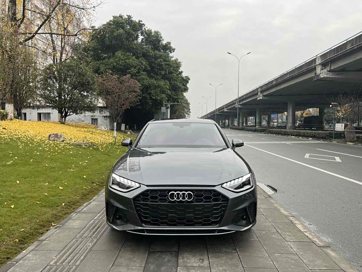 奧迪 奧迪A4L  2020款 40 TFSI quattro 豪華動(dòng)感型圖片