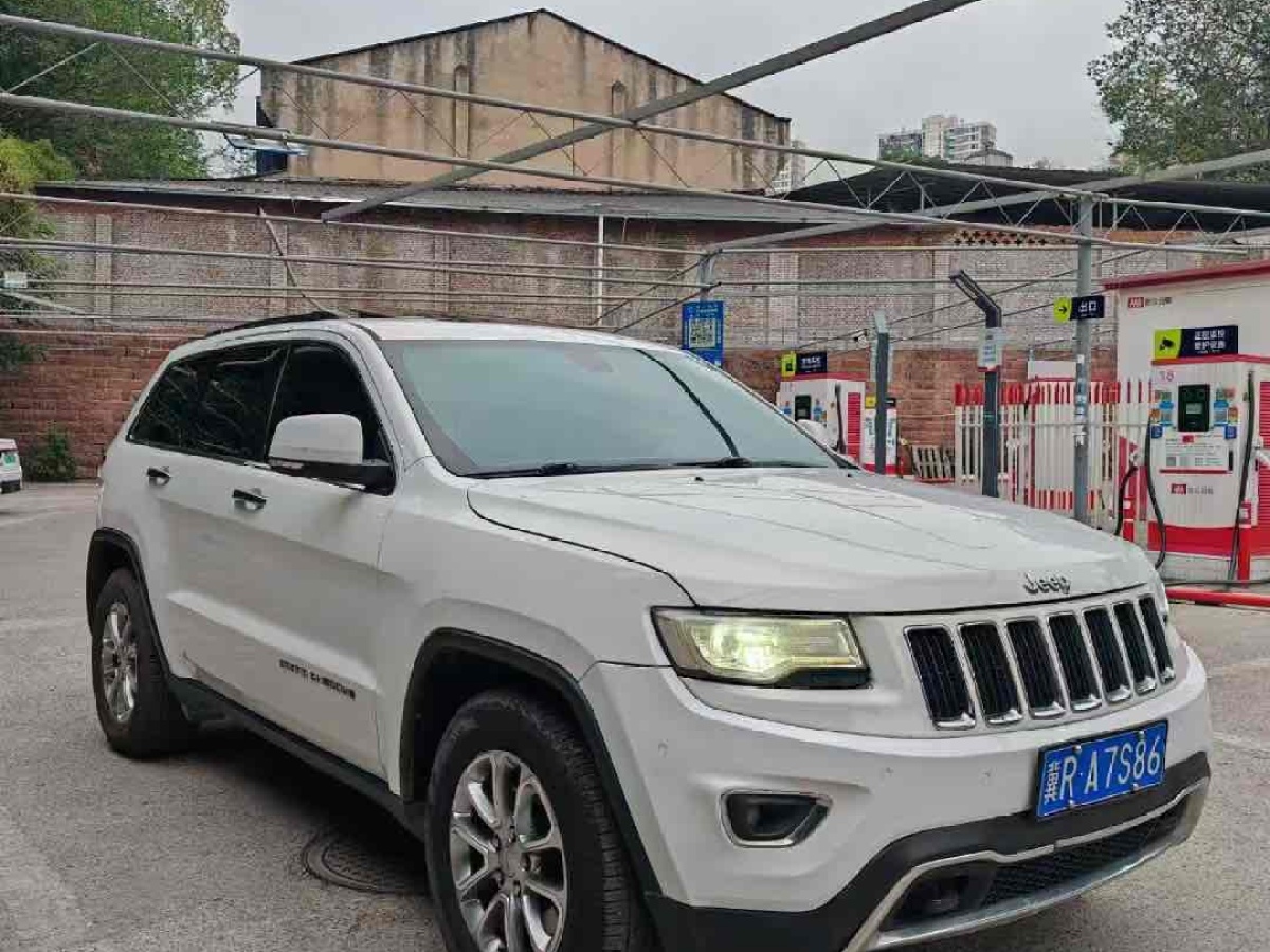 Jeep 大切諾基  2015款 3.0TD 柴油 舒享導航版圖片