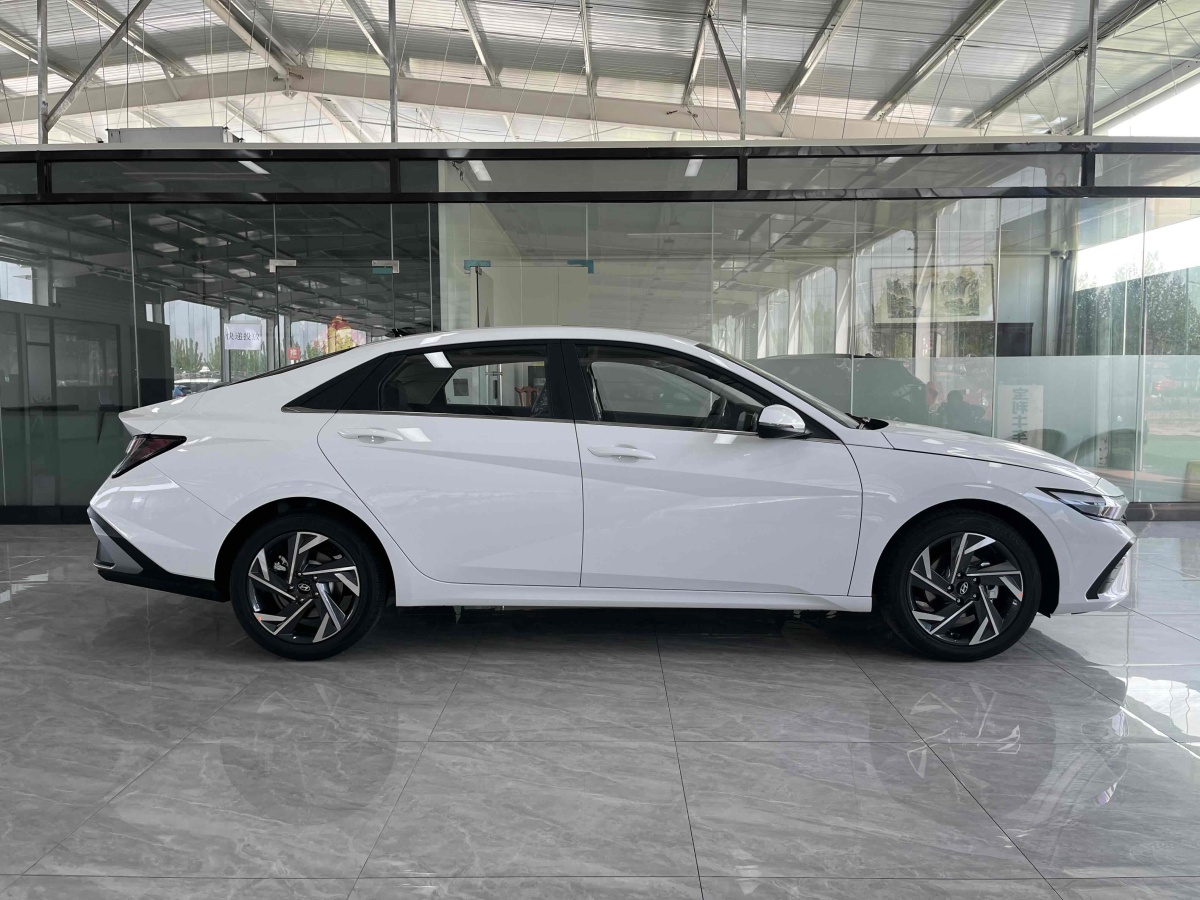 现代 伊兰特  2023款 1.5L CVT GLX精英版图片