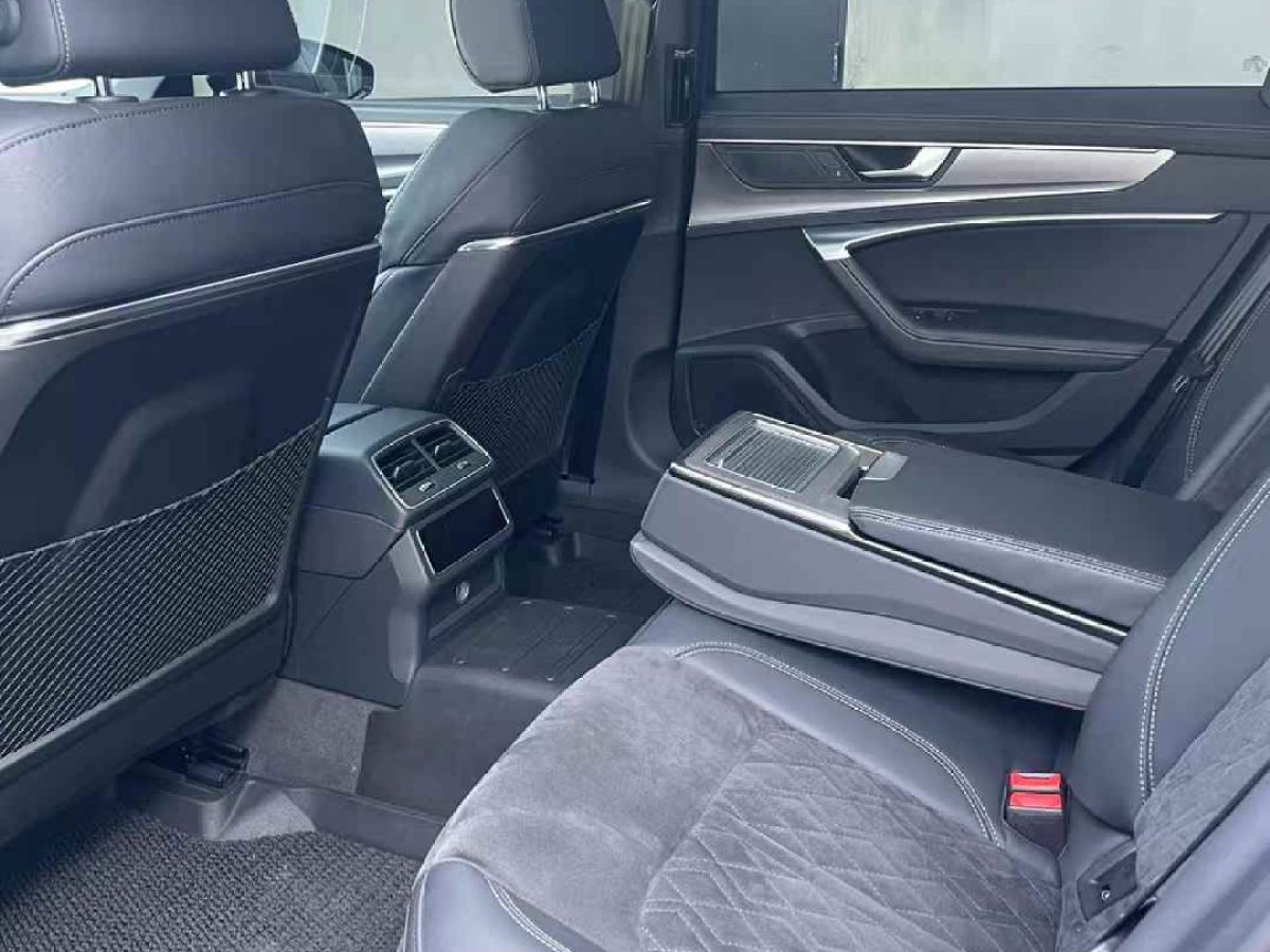 奧迪 奧迪A6L  2020款 40 TFSI 豪華動感型圖片