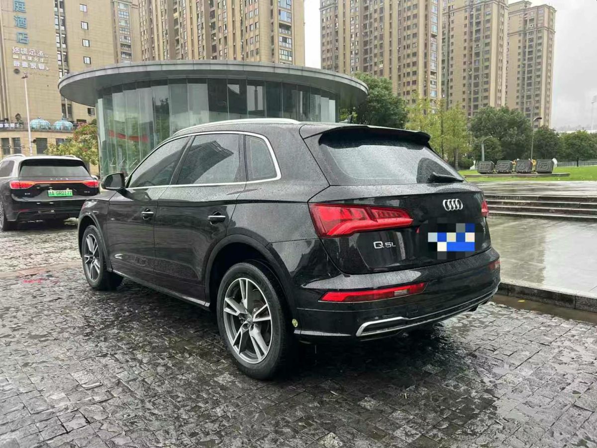 奧迪 奧迪Q3  2019款  35 TFSI 進取動感型圖片