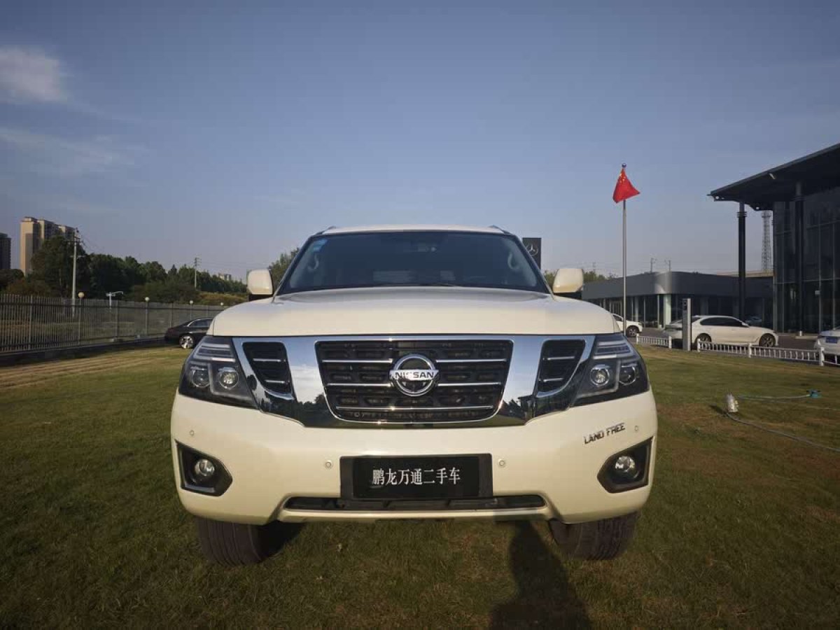 日產(chǎn) 途樂  2018款 4.0L 領(lǐng)英型圖片