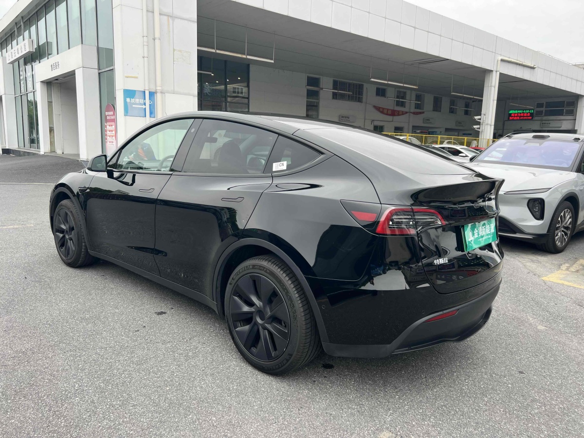 特斯拉 Model Y  2023款 長(zhǎng)續(xù)航全輪驅(qū)動(dòng)版圖片