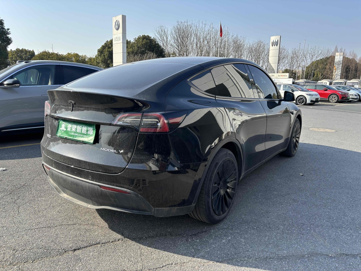 特斯拉 Model 3  2021款 改款 標(biāo)準(zhǔn)續(xù)航后驅(qū)升級版圖片