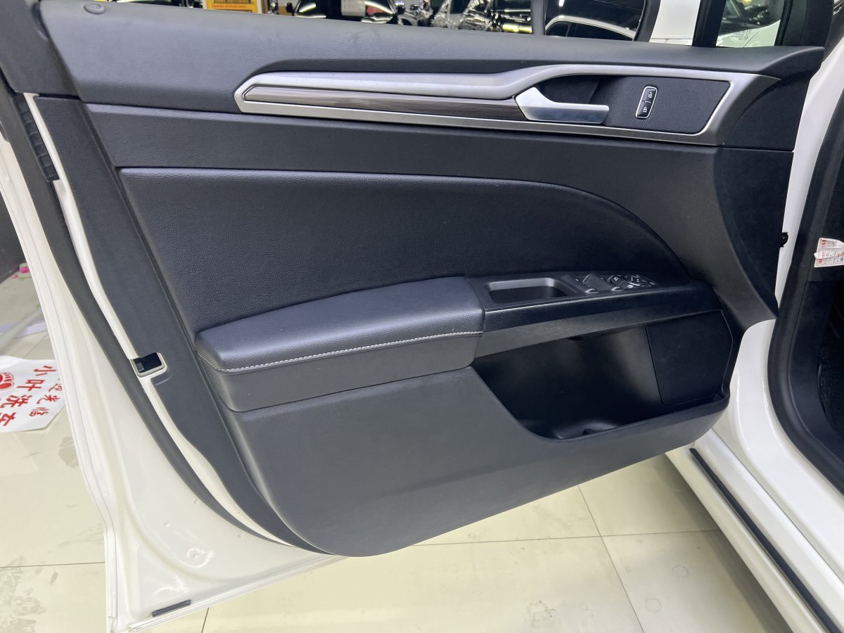 2019年6月福特 蒙迪歐  2018款 EcoBoost 180 智控時(shí)尚型 國(guó)VI