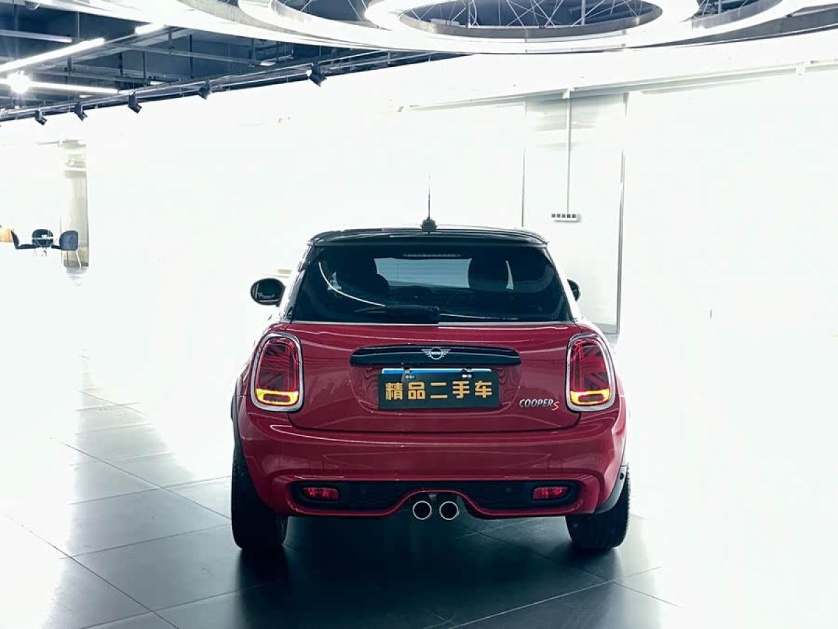 MINI MINI  2021款 2.0T COOPER S 經(jīng)典派圖片