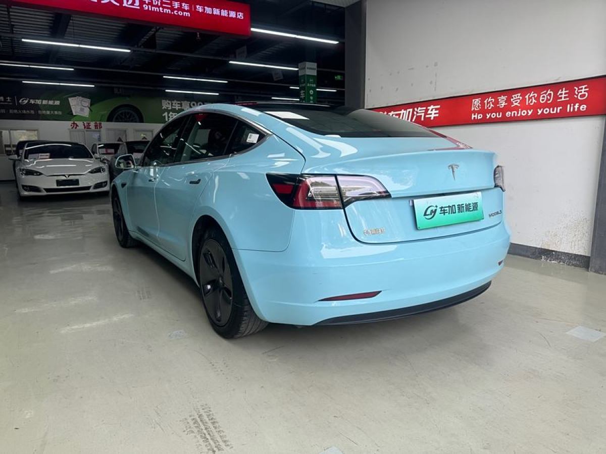 特斯拉 Model 3  2020款 改款 標(biāo)準(zhǔn)續(xù)航后驅(qū)升級版圖片